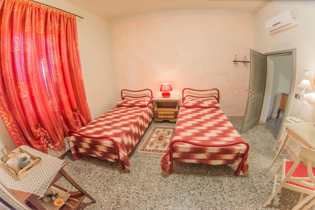 I Due Cipressi Konuk evi Torrenieri Dış mekan fotoğraf