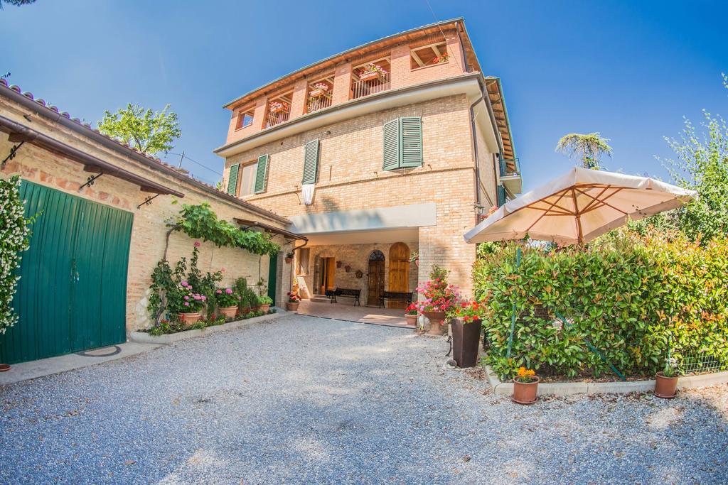 I Due Cipressi Konuk evi Torrenieri Dış mekan fotoğraf