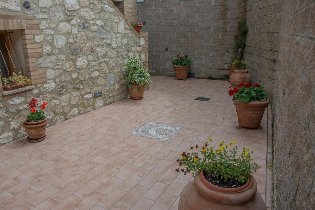 I Due Cipressi Konuk evi Torrenieri Dış mekan fotoğraf